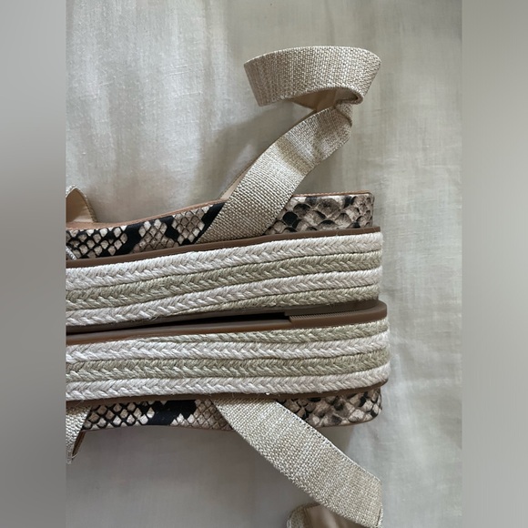 Vince Camuto | Platform Sandals | Size 7 - Picture 4 of 6